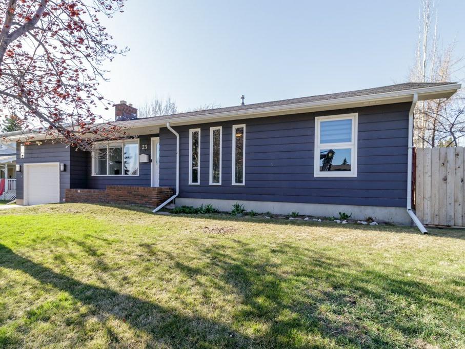 If you need a realtor in Sylvan Lake, AB - call or text Realtor Donna Empringham at 403-872-0105